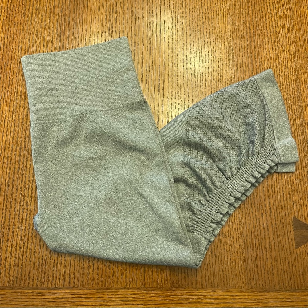 Grey leggings